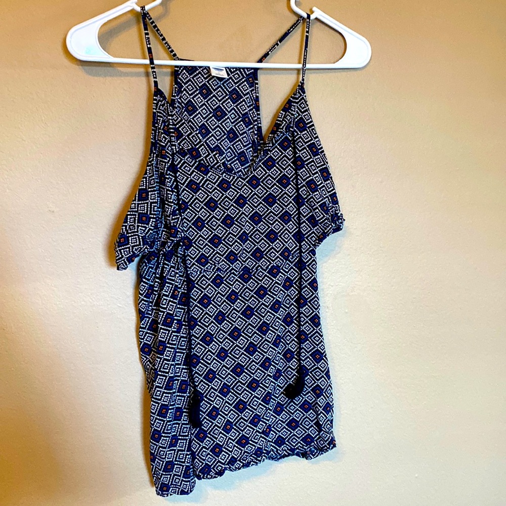 Old Navy flowy top